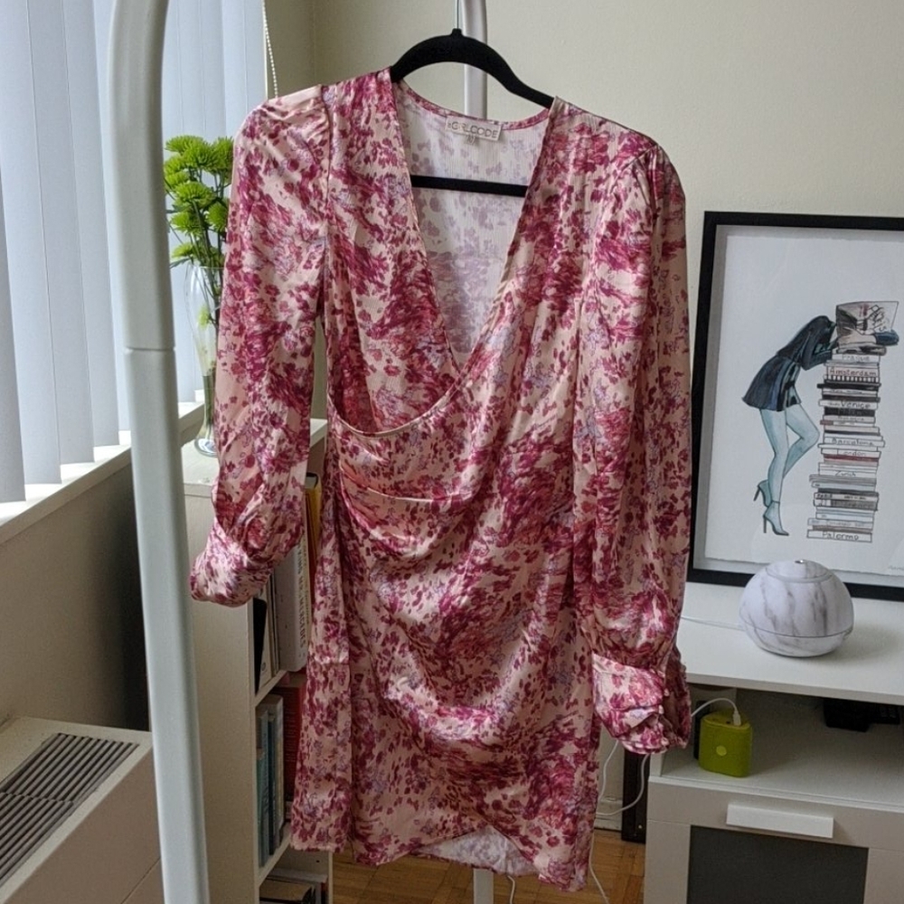 Floral satin wrap dress size 10